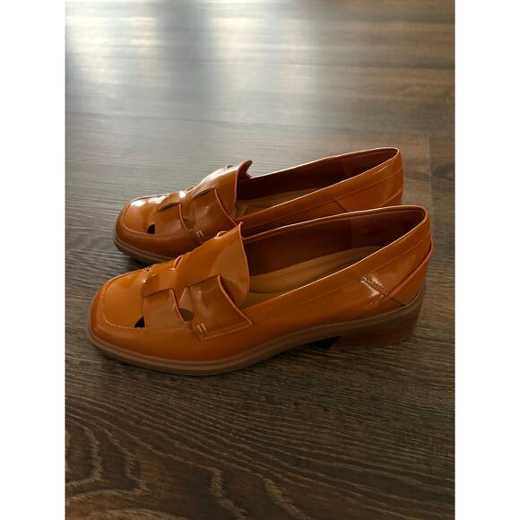 Franco Sarto Gene Cut Out Loafers - Picture 2 of 8